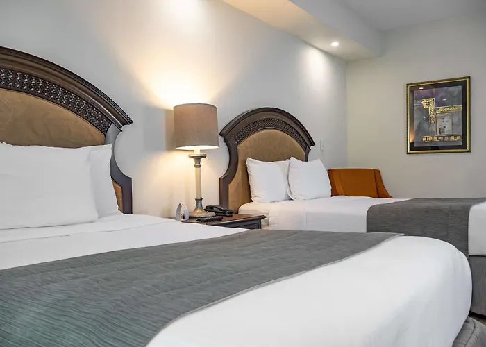 Best Western PLUS Monterrey Colón