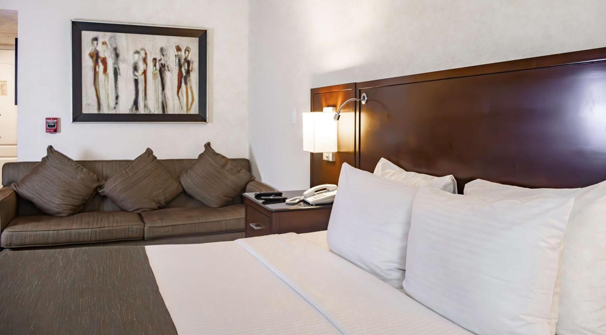 Western Colón Hotel Monterrei